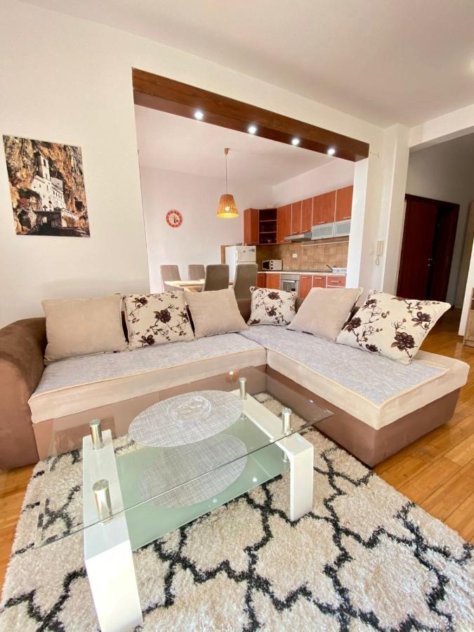 Roman Garden Apartment Risan Kültér fotó